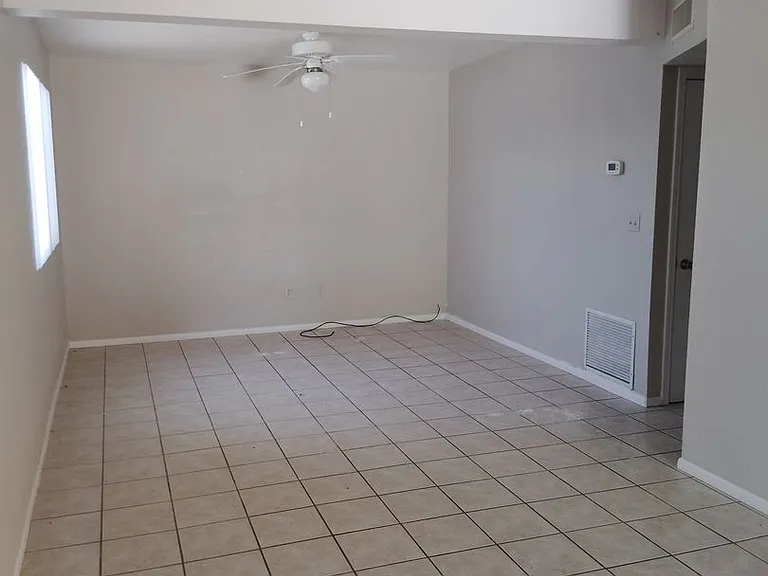 Mammoth Apartments — Photo 16