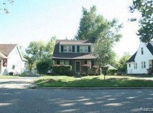 590 E Kennett St, Pontiac, MI 48340