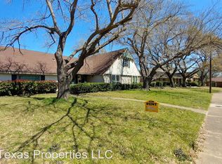 3325 Old Colony Rd, Dallas, TX 75233