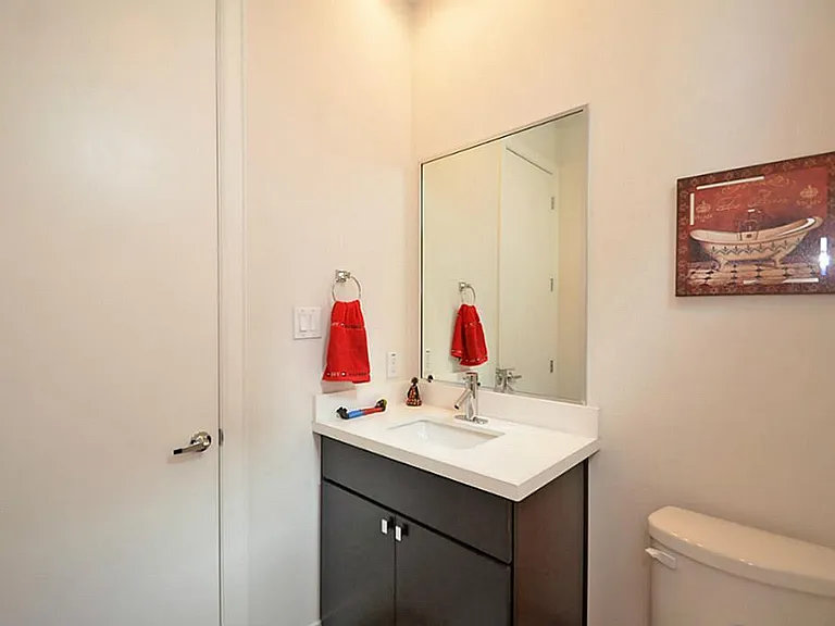 2713 Clay St — Photo 14