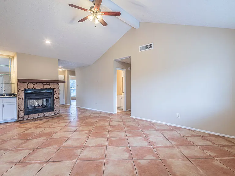 2516 Orion Dr — Photo 8