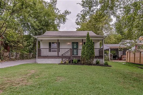 3 bed, 1200 sqft, $2,500 — Photo 2