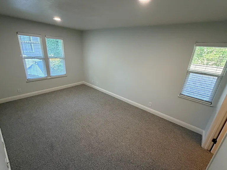 1920 Camino Verde #C — Photo 5