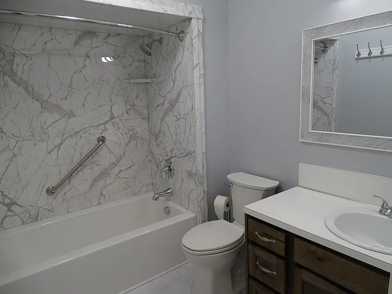5694 Claridge Dr — Photo 17