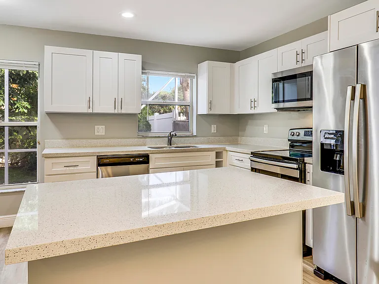 4881 McGill St — Photo 13