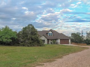 625 Panorama Rd, La Grange, TX 78945