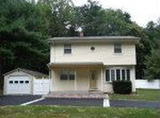 107 Highland Dr, Cortlandt Manor, NY 10567