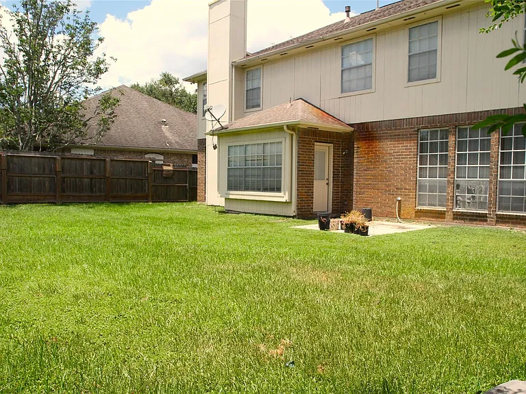 1235 Deer Ridge Dr — Photo 24