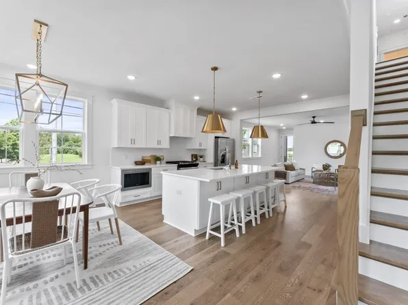 323 Whitsett Rd, Nashville, TN 37210