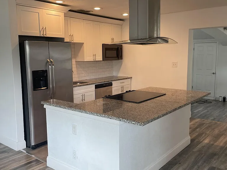 4723 W Fairview Hts — Photo 10