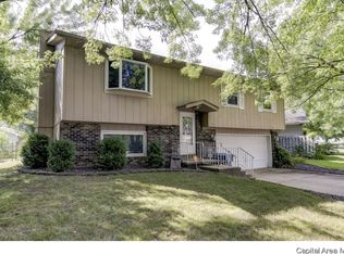 111 Mesa Rd, Springfield, IL 62702