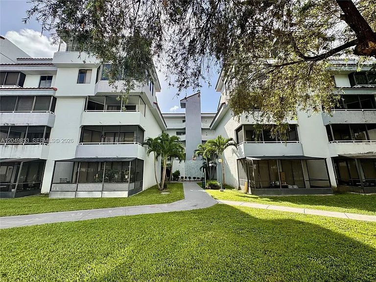 8215 SW 152nd Ave #G-304 — Photo 44