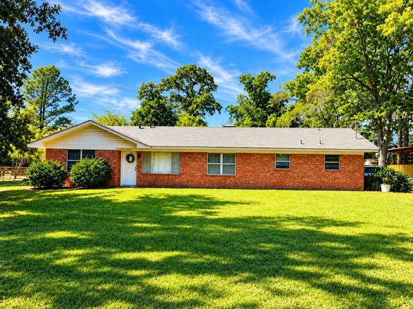 530 Hargis Dr, New London, TX 75684