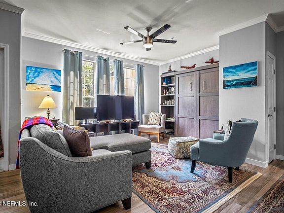 3rd image of 211 COLIMA Court #1122