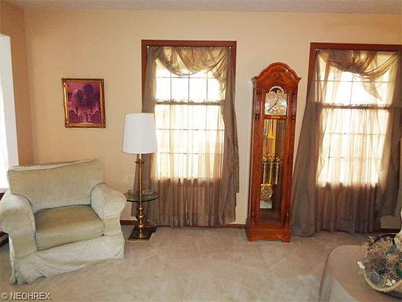 4th image of 11613 Oak Hollow Dr