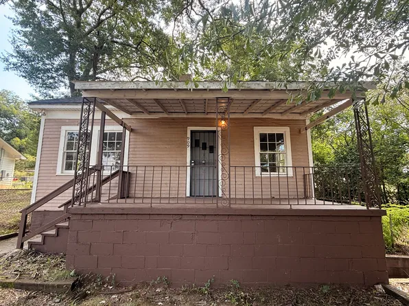 909 Exeter Ave, Bessemer, AL 35020