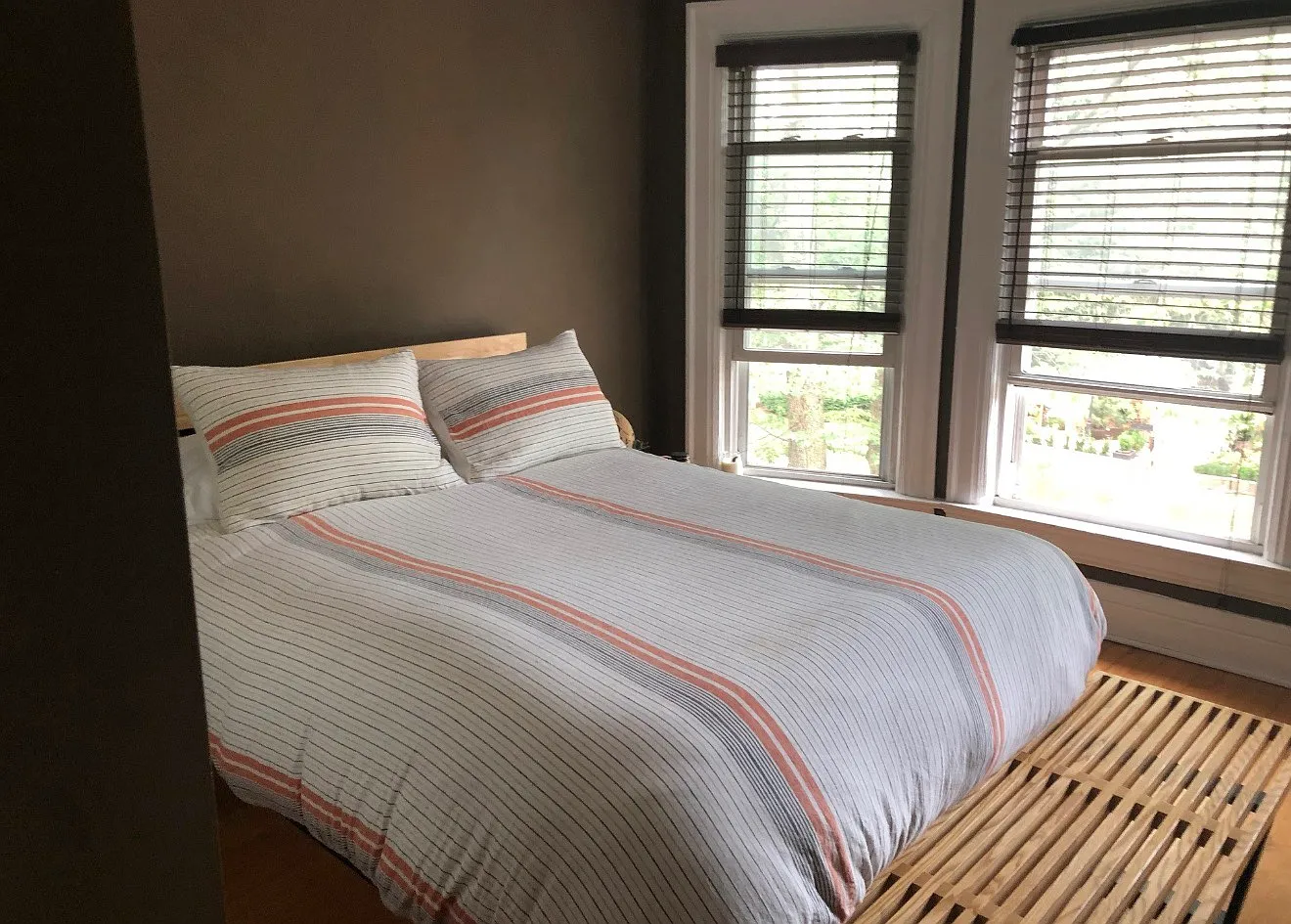 4 bed, 2300 sqft, $2,850 — Photo 4