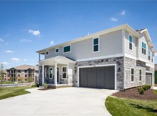 6942 W 162nd Ct, Stilwell, KS 66085