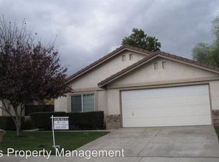 7228 Silver Spray Ave, Bakersfield, CA 93313