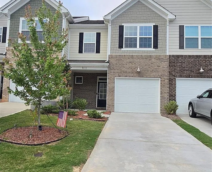 8011 Scarlet Maple Ln — Photo 1