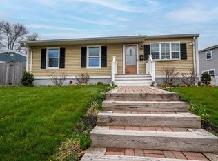 89 Northdale Rd, West Roxbury, MA 02132