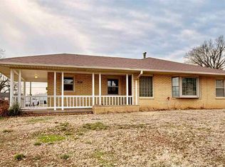 828 N 5th St, Ponca City, OK 74601