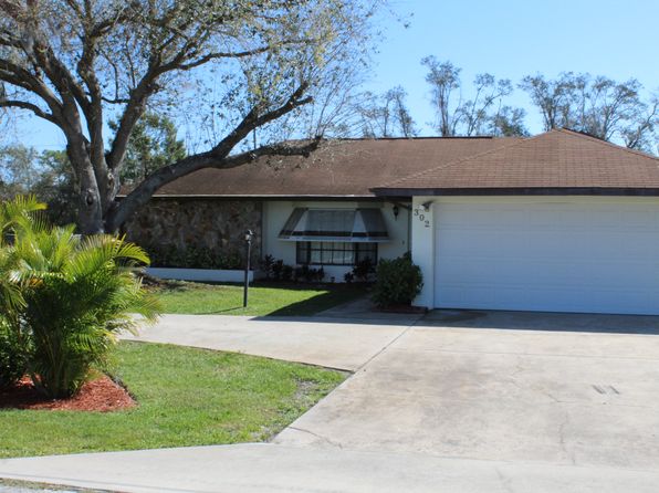 302 Lotus Ave