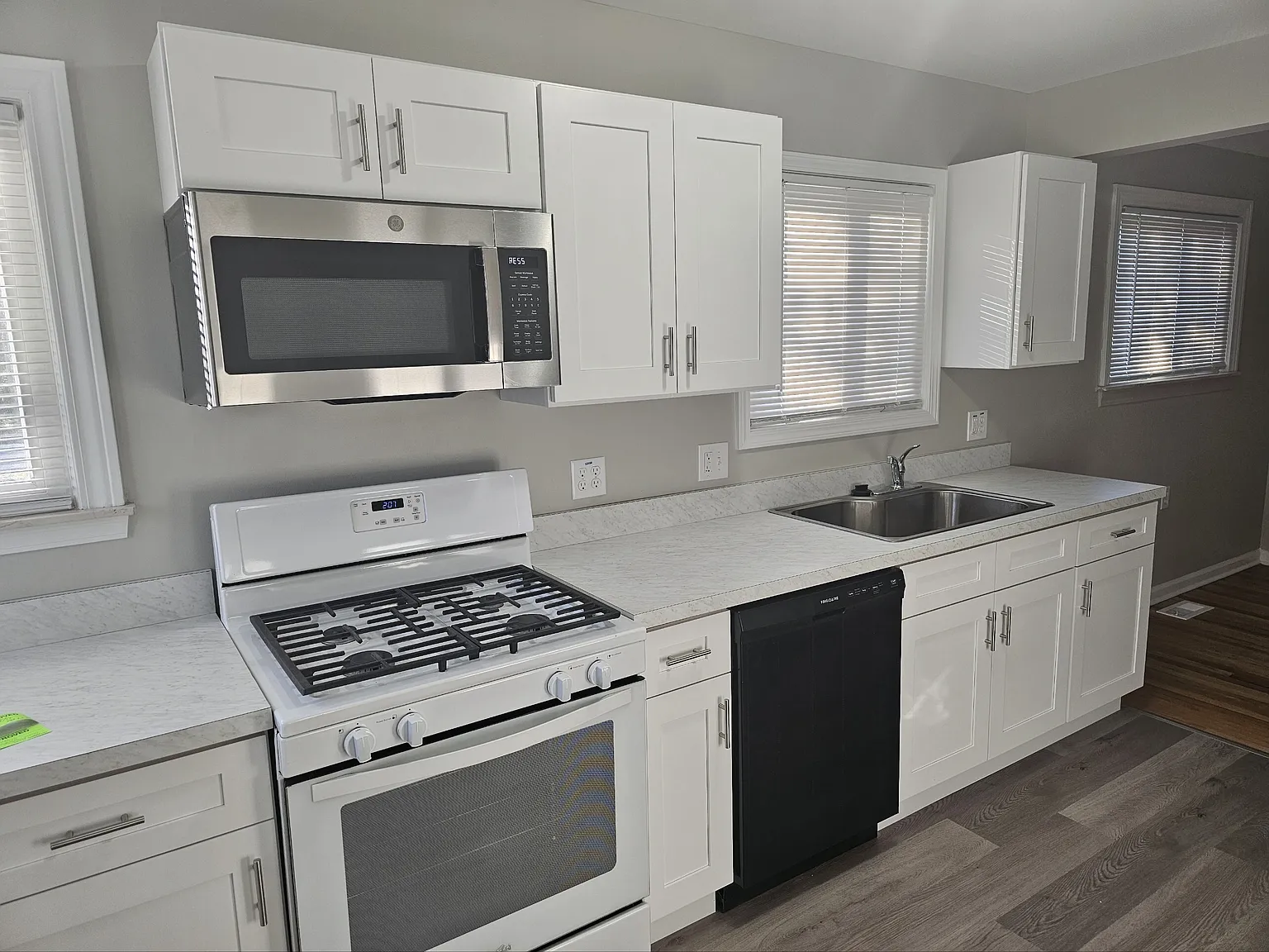 26539 Clarita - 1 — Photo 1