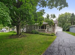279 Bonnie Brae Ave, Grayslake, IL 60030