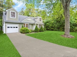 7 Gerald Ct, Riverside, CT 06878