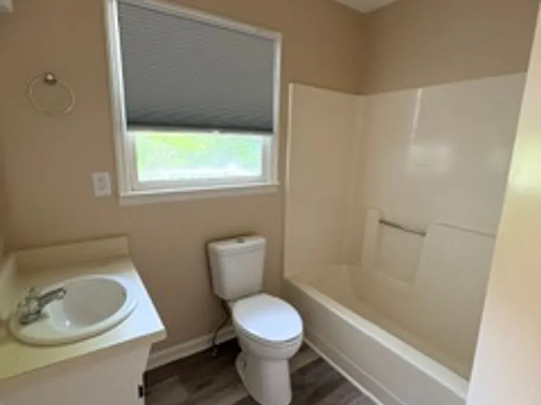 628 Arlington Rd — Photo 13