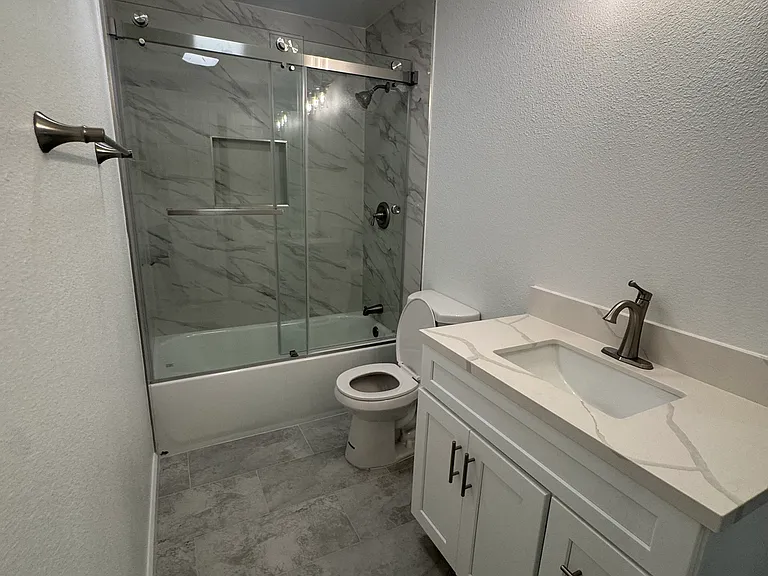 88 Stanford Ct — Photo 8