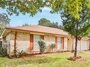 7238 Sunlight Ln, Houston, TX 77095