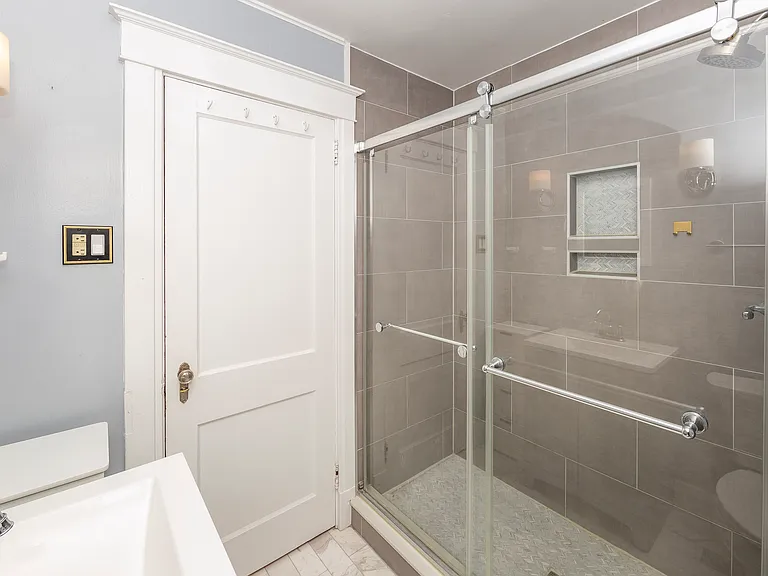 3 Memorial Ave #102 — Photo 26