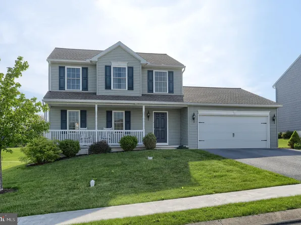 10 Clover Dr, Myerstown, PA 17067