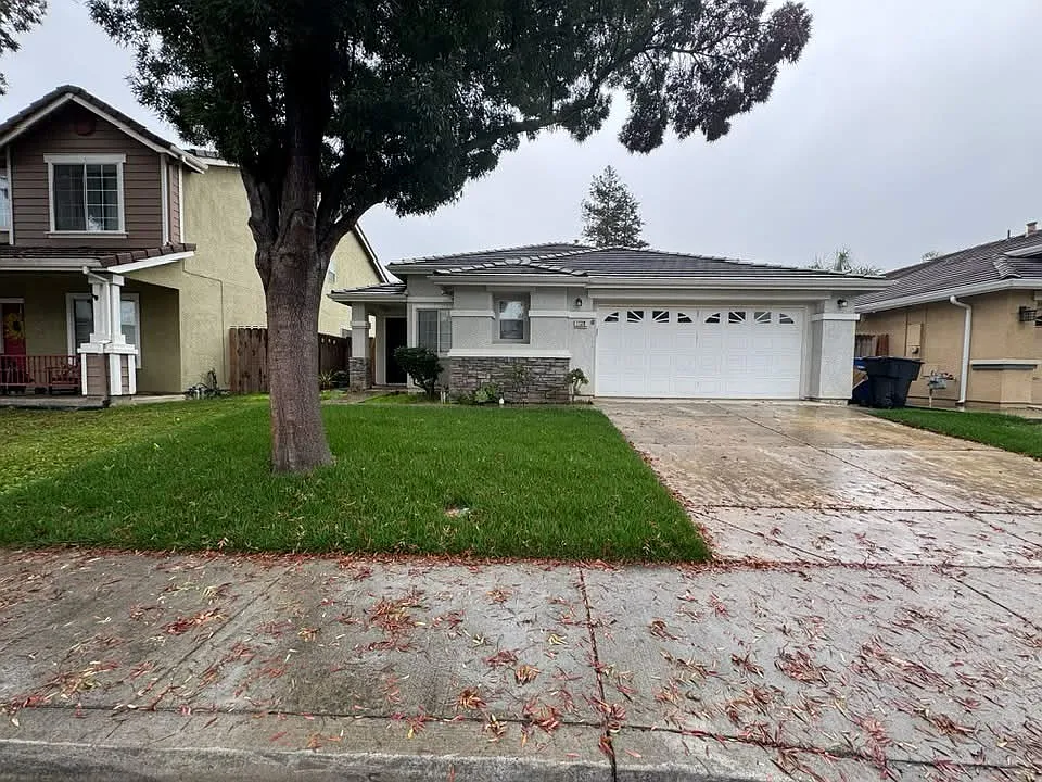 1138 Shearwater Dr photo 1