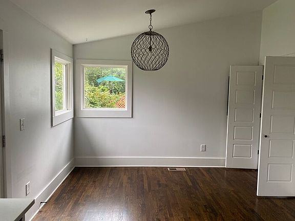 4th image of 318 Peachtree St #A