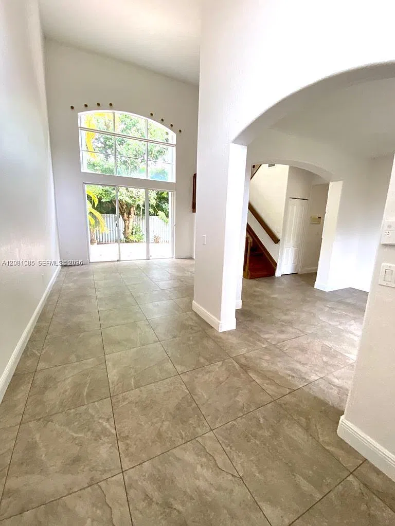 Goldvue Estates — Photo 3