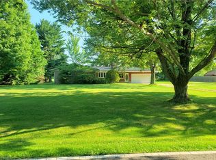 9512 Wolfe Rd, Windham, OH 44288