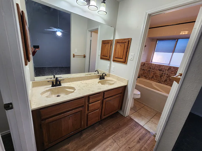 3618 Lake Sunset Ct — Photo 14