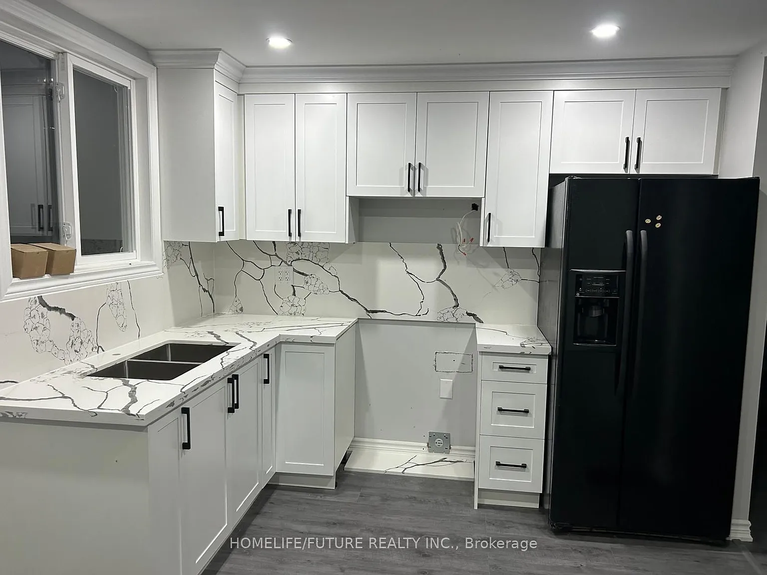 3 bed, $1,800 — Photo 2