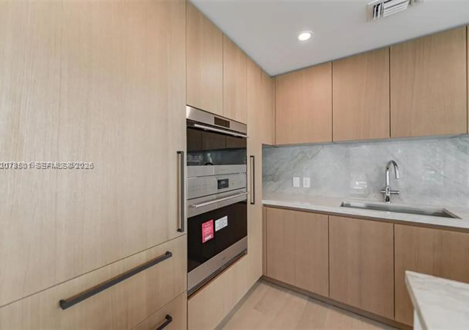 1176 97th St cu-204, Bay Harbor Islands, FL 33154 — Photo 4