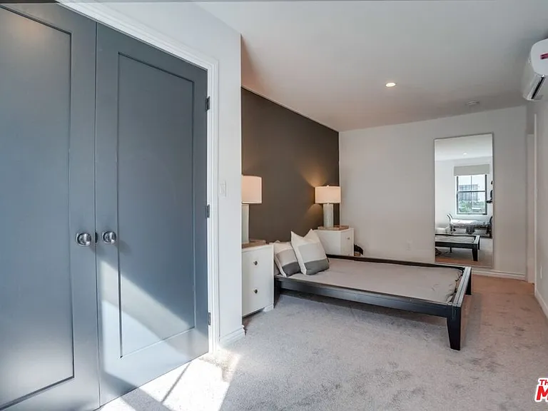 1574 Murray Dr — Photo 30
