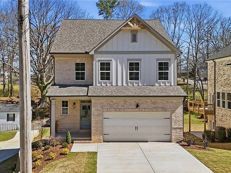 120 Poplar St — Photo 3