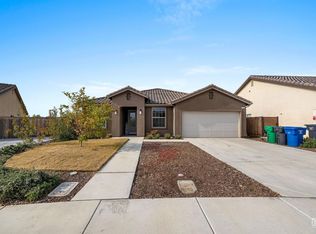 3415 Falling Brook Ln, Shafter, CA 93263