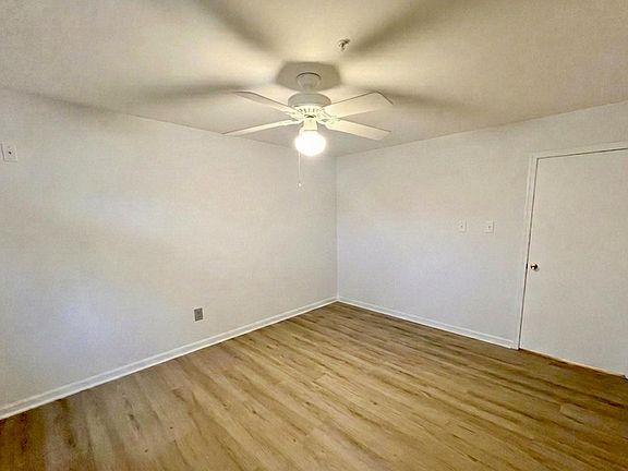 5th image of 9260 Cherry Ln APT 34