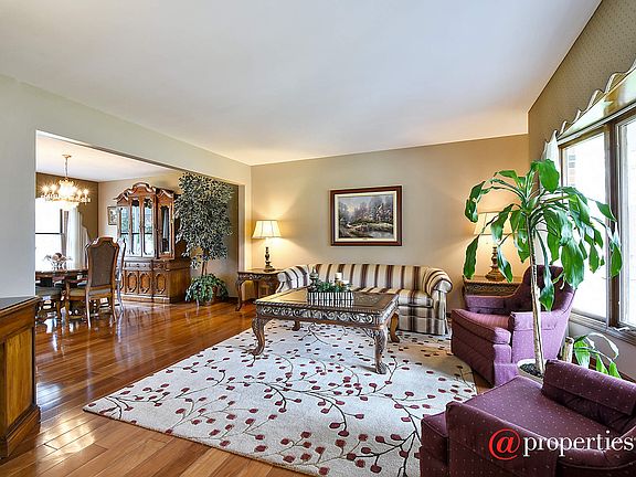 Living Room / Dining Room