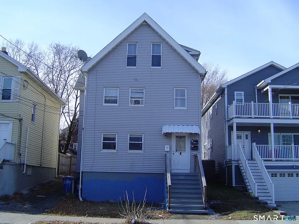 380 Blatchley Ave #1