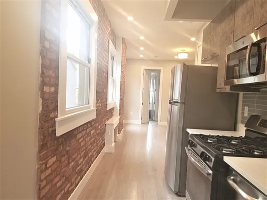 Rented by The Hamilton Group | media 3