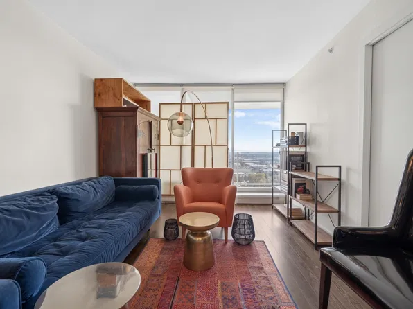 8131 Nunavut Ln #2506, Vancouver, BC V5X 0E2